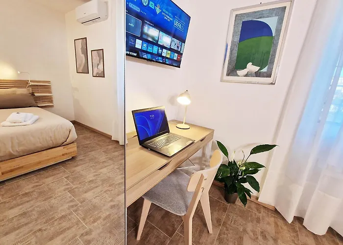 Metro C House - Parcheggio Privato - Metro A 50 M - 3 - 80 Mq Rom