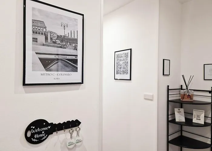 Metro C House - Parcheggio Privato - Metro A 50 M - 3 - 80 Mq Apartment