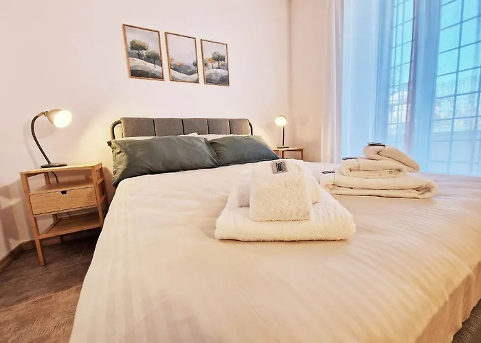 Apartment Metro C House - Parcheggio Privato - Metro A 50 M - 3 - 80 Mq