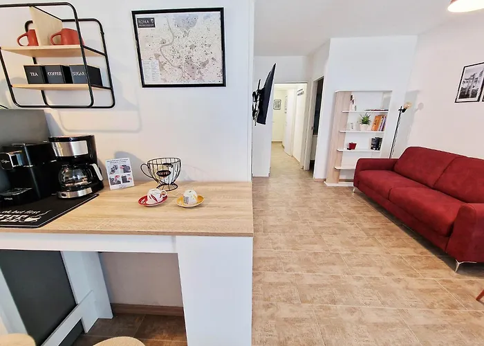 Apartment Metro C House - Parcheggio Privato - Metro A 50 M - 3 - 80 Mq Rom